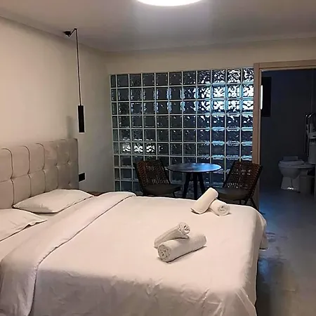 מלון Argo